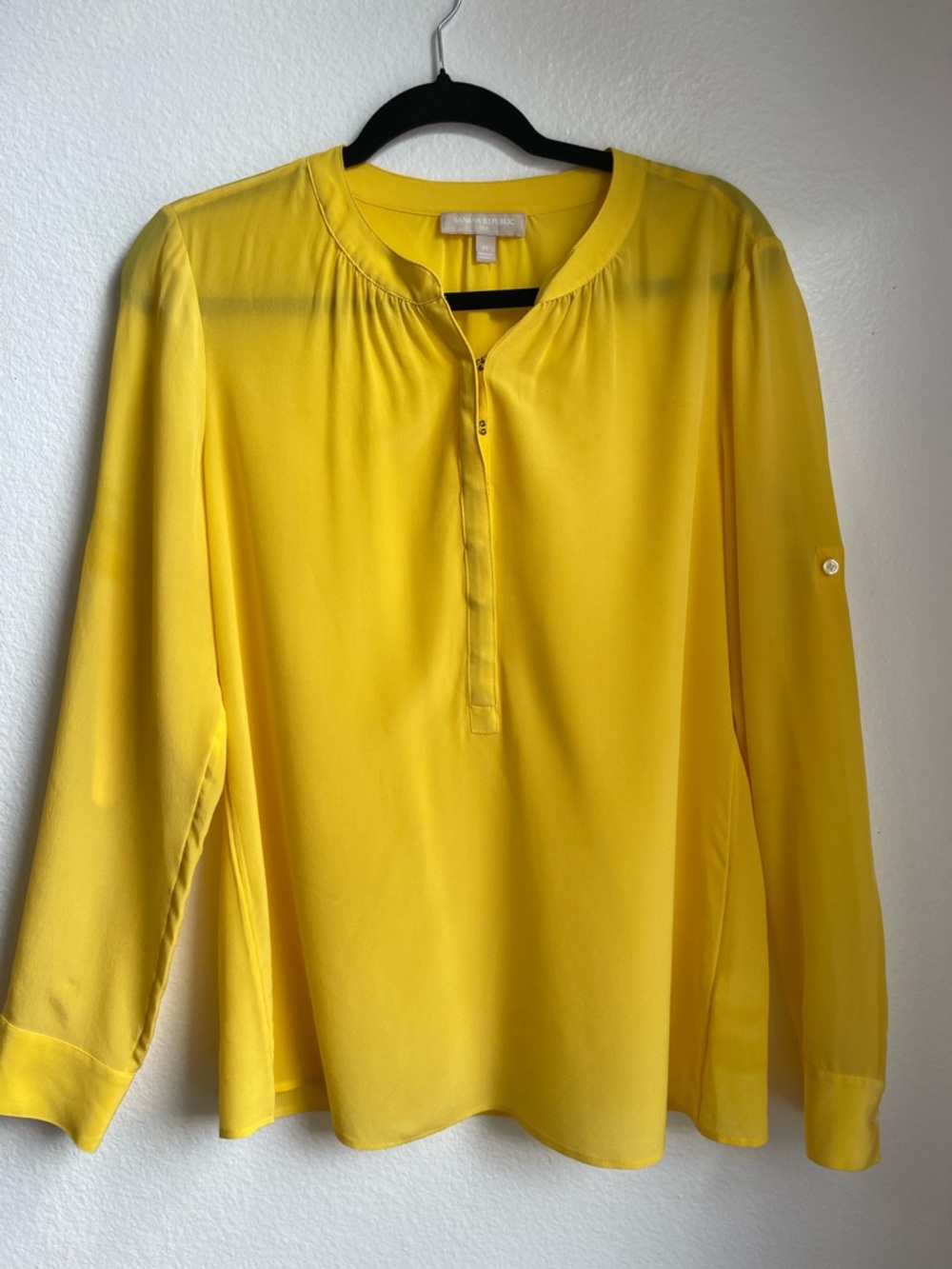 Banana Republic Silk Yellow Long-Sleeve Henley Blouse Size M